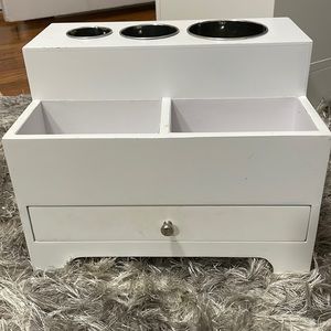 Hair tools organizer